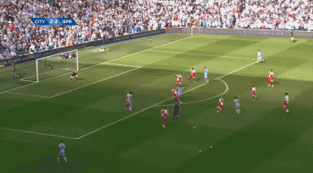 包含S赛传奇谢幕，球迷泪洒赛场的词条