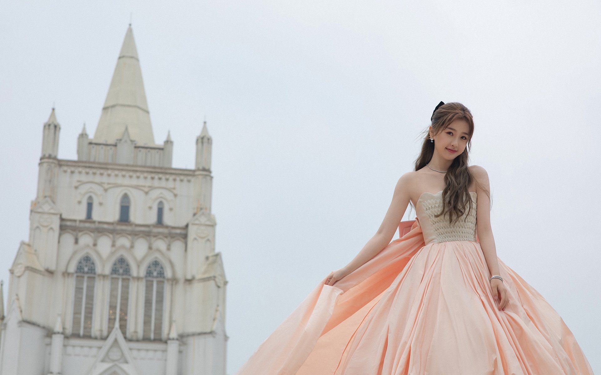 极速心跳,当F1街道赛的引擎轰鸣遇见利拉德的致命绝杀